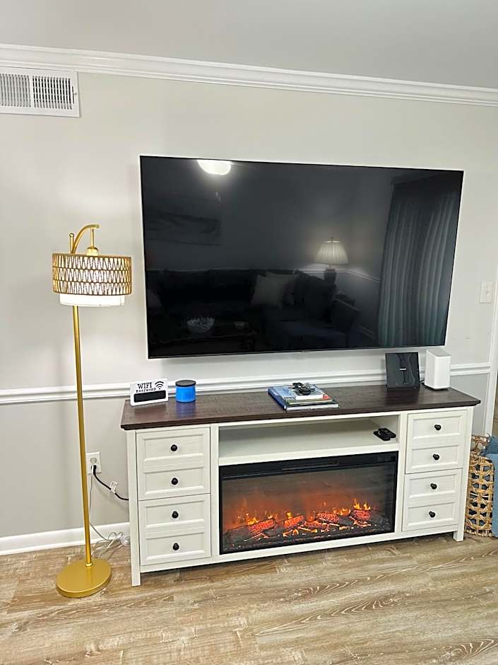 Condo at Happy Hour Tybee