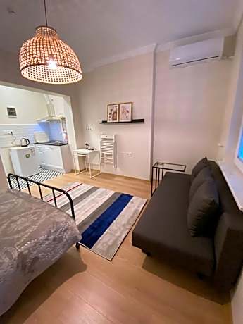 Triple Room with Private Bathroom