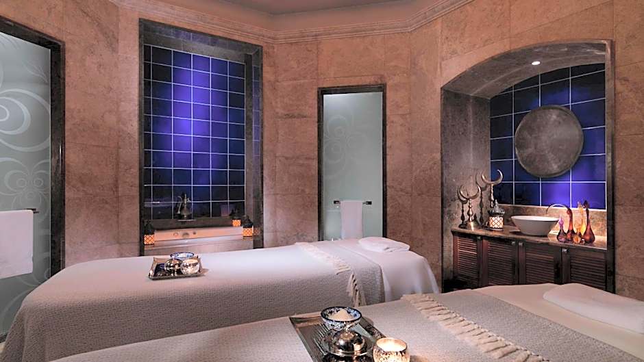 Four Seasons Hotel Istanbul At The Bosphorus