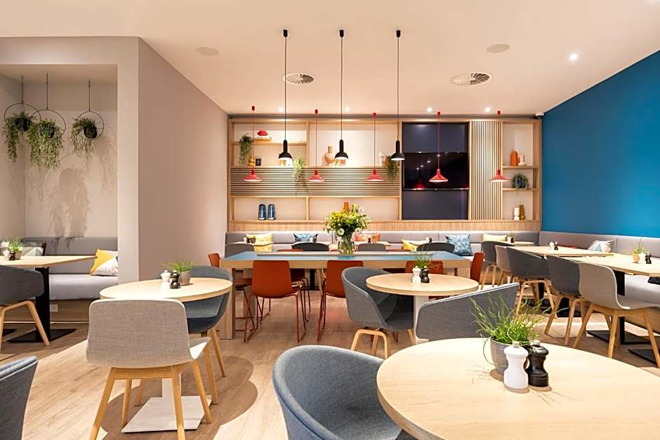Holiday Inn Express Antwerp - City Centre By IHG