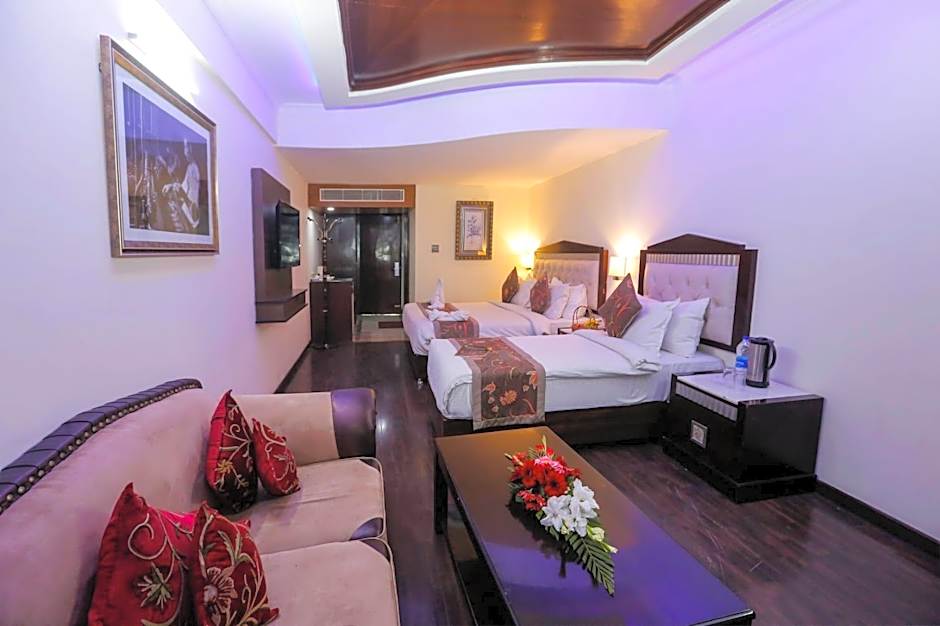 Hotel The Residency