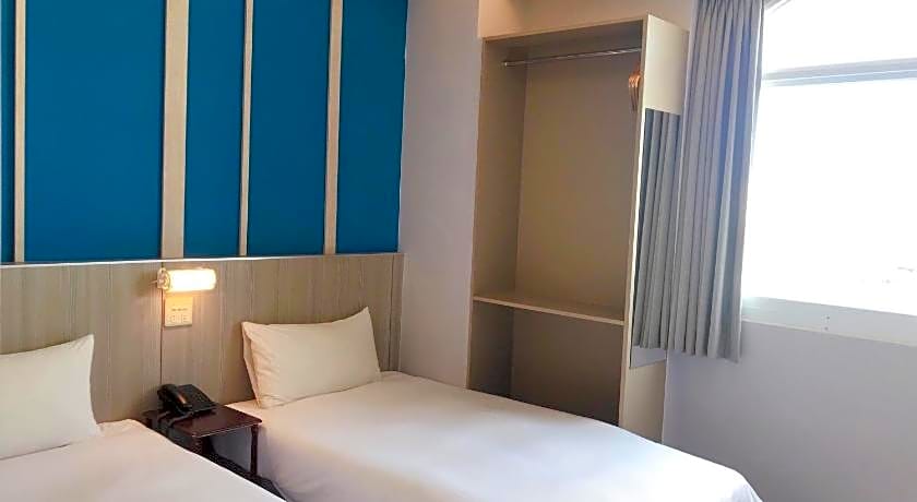 Prince To Travel Hotel