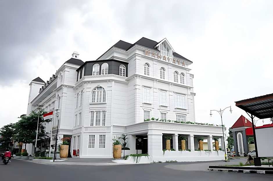 MAHALAYA The Legacy Hotel
