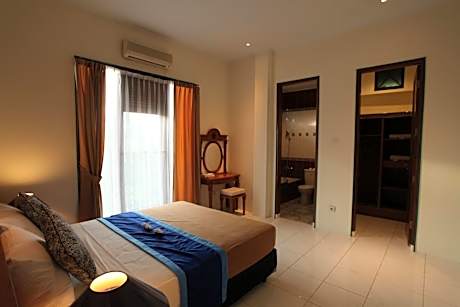 Junior Suite with Garden View