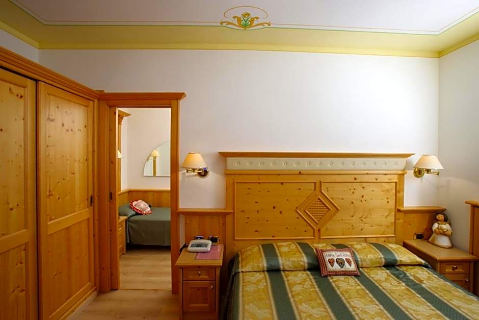 Alexander Hotel Alpine Wellness Dolomites