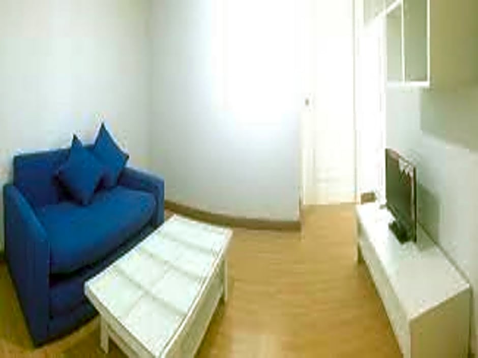 T8 Guesthouse Challenger Muang Thong Thani