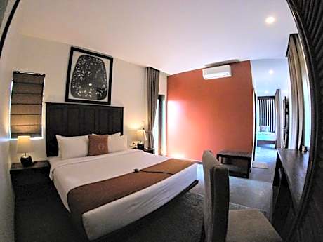 Triple Room with Garden View