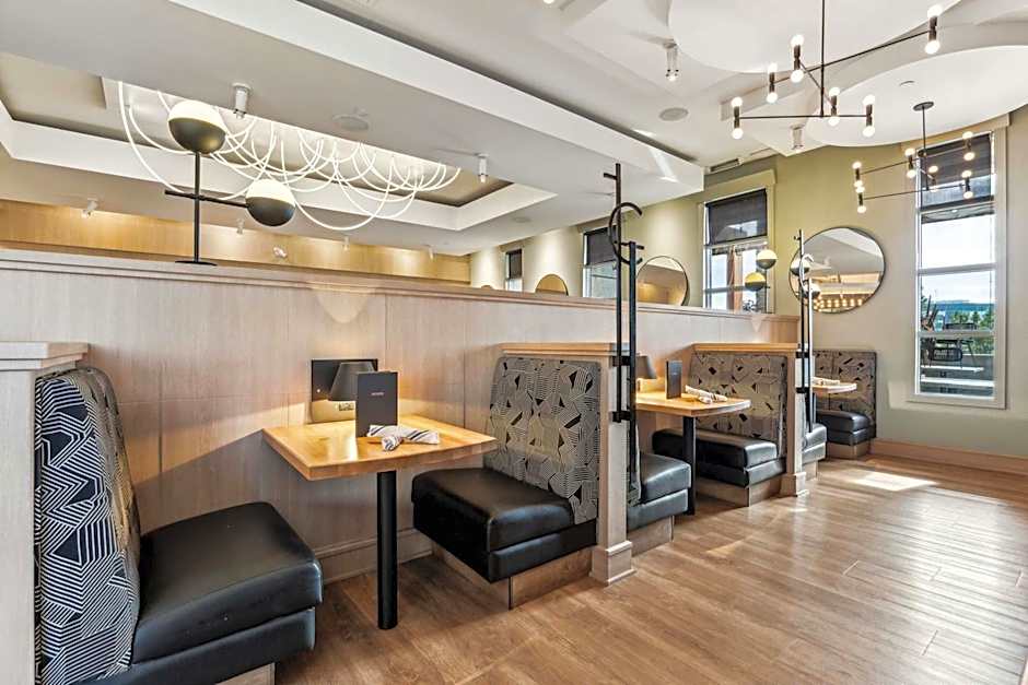 Sandman Hotel Calgary Airport