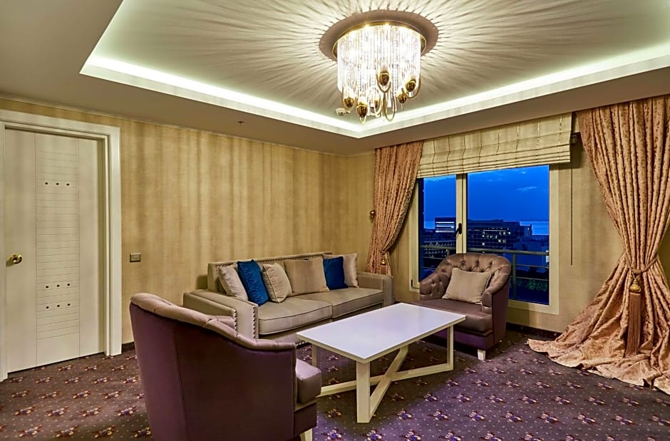 DoubleTree By Hilton Hotel Izmir - Alsancak