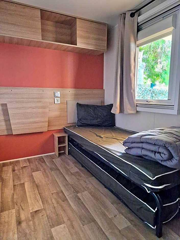 Camping La Carabasse Vias-Plage-T4 Climatisé,Tout confort, Emplacement calme !