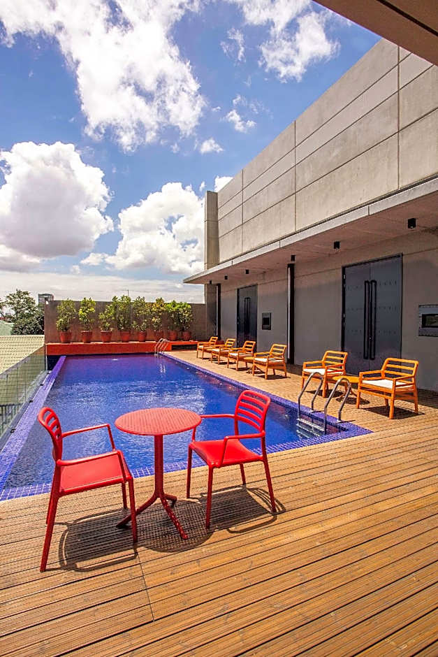 The B Hotel Quezon City (Multi Use Facility)