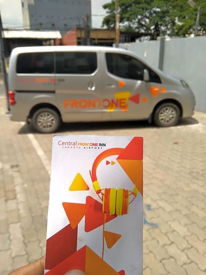 Central Front One Inn Jakarta Airport