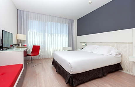 Double Room with Shuttle Service to Fairs and Congresses