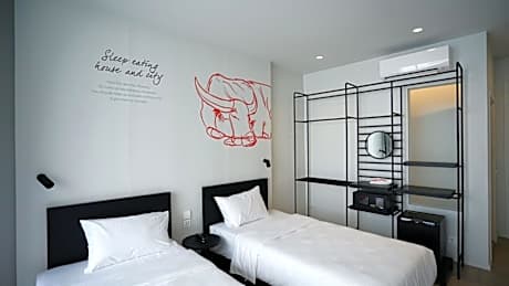 Twin Room with Balcony