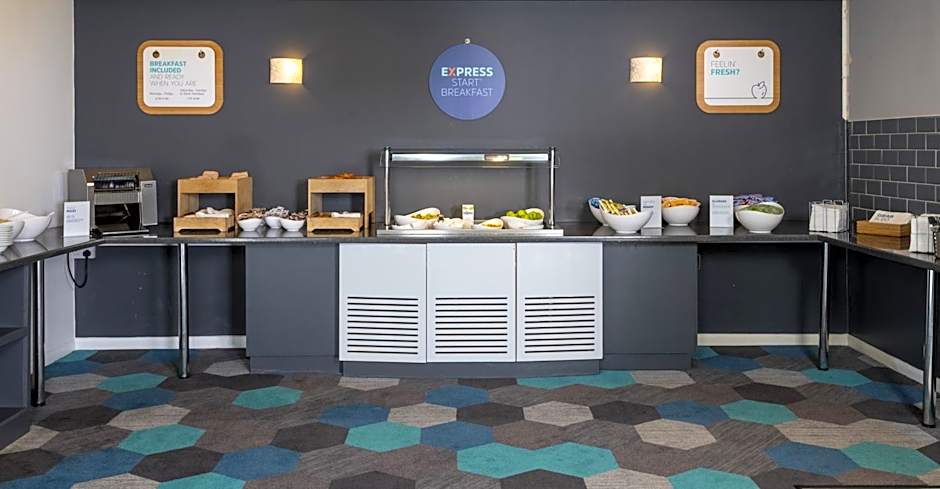 Holiday Inn Express Lichfield By IHG