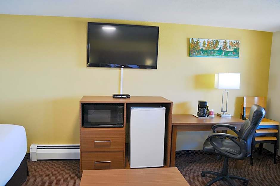 Motel 6 Campbellford, ON