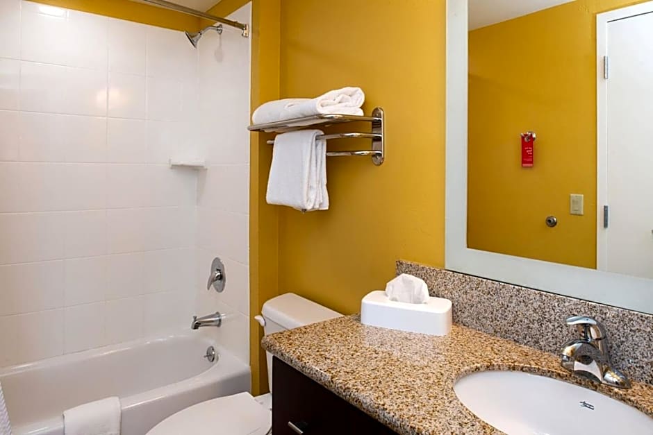 TownePlace Suites by Marriott Bakersfield West