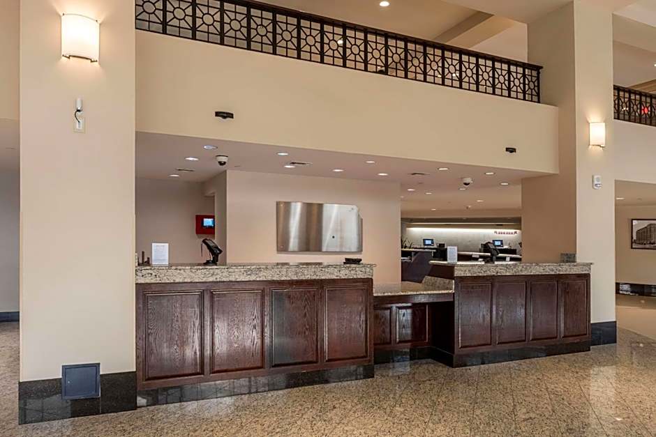 Drury Plaza Hotel Broadview Wichita
