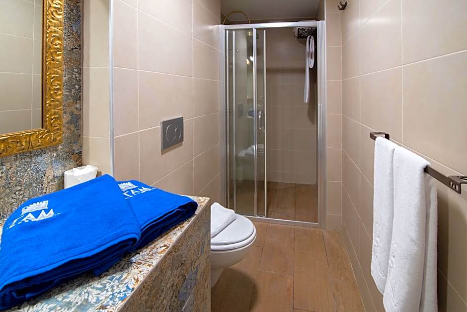 Alhambra Boutique Apartments by TAM Resorts