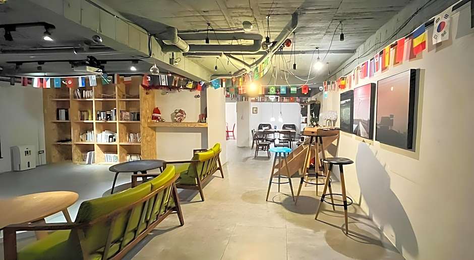 Light Hostel - Chiayi