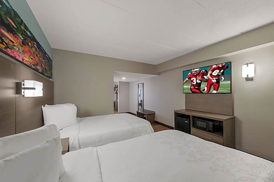 Red Roof PLUS & Suites Virginia Beach - Seaside