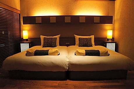 Deluxe Suite with Open-Air Bath - Tensyo Building - Half Board Included