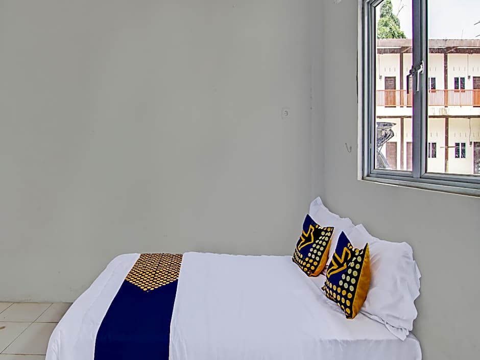 Hotel O Homestay Dinda Syariah Near Masjid Al Amin