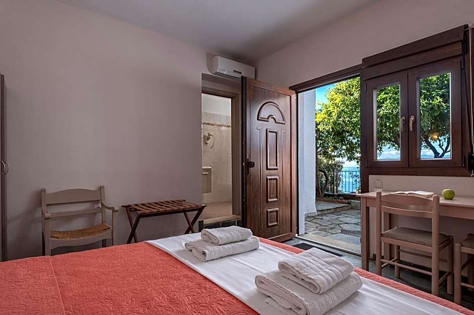 Agnanti Hotel Apartments