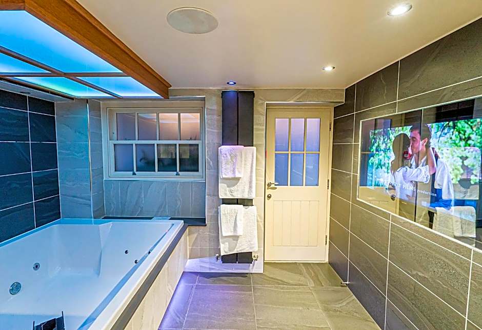 Church Suites by The Cranleigh Boutique