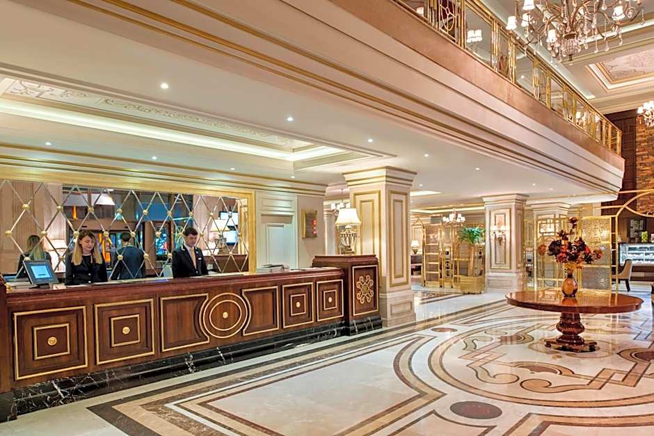 Elite World Van Hotel