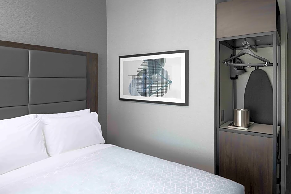 Holiday Inn Express Boston Logan Airport - Revere By IHG