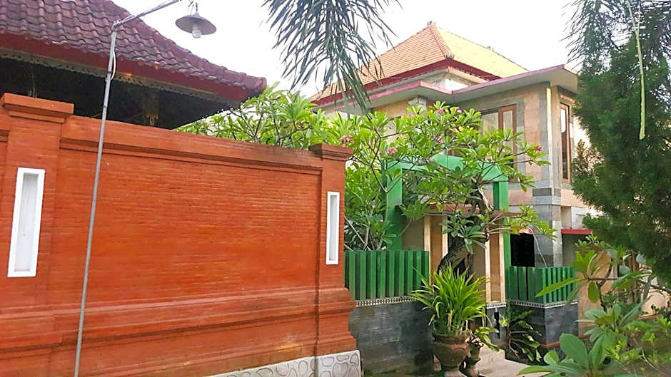 HOTEL SEGARA MANDALA