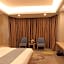 Five Rams City Hotel