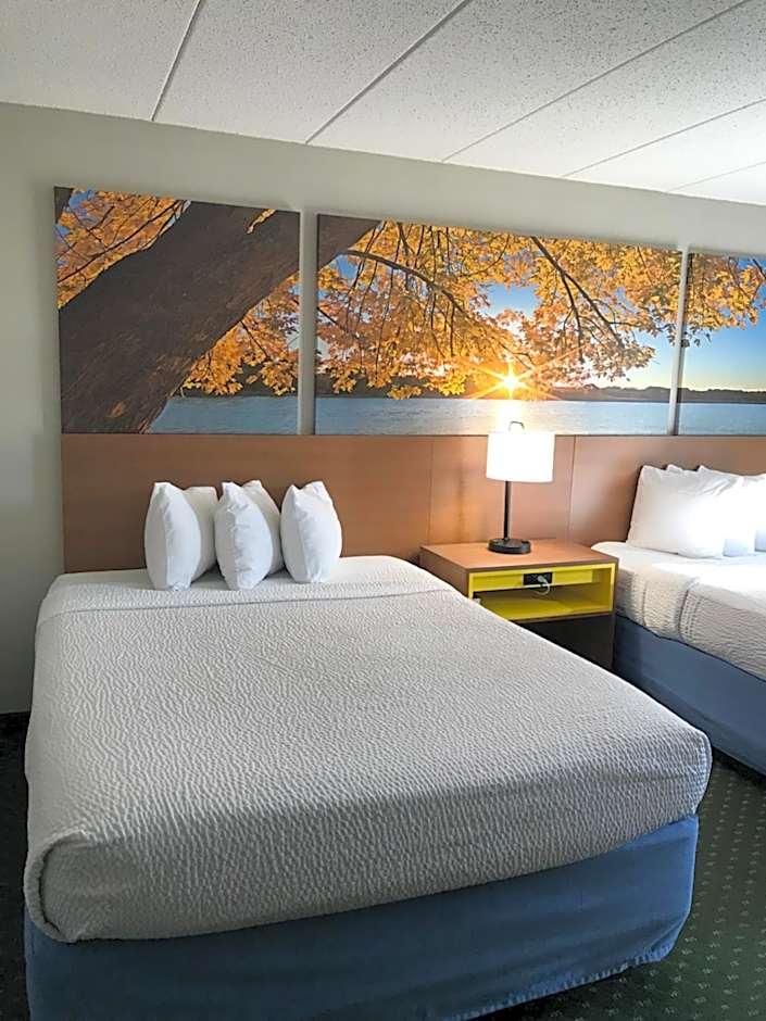 Days Inn by Wyndham International Falls