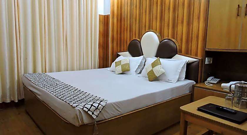 Hotel Chaman Palace