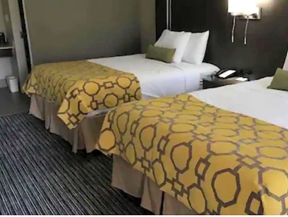 Baymont by Wyndham Topeka