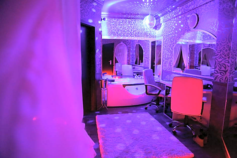 Hotel Boutique Mikaela (Adult Only)