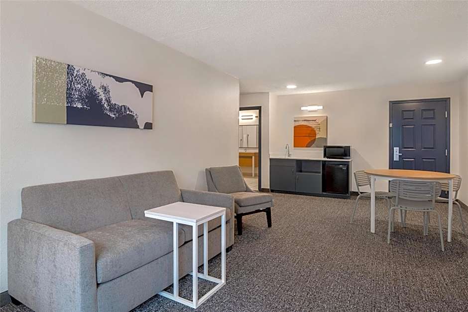 Spark by Hilton Summerville