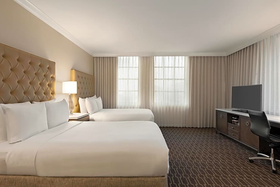 Hilton New Orleans / St. Charles Avenue