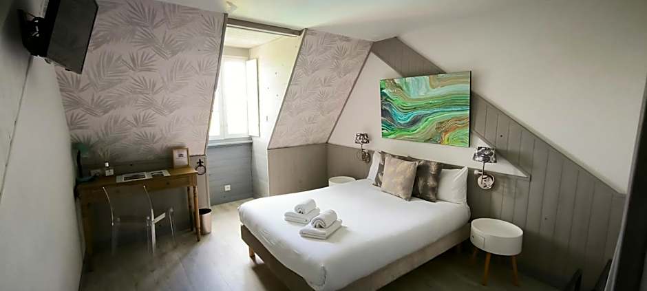 Hôtel Bien-Être Aux Cyprès de Marquay-Calme et élégance-Laissez-vous porter par une ambiance chaleureuse où chaque instant compte-Découvrez un havre de paix où nature et confort se marient pour vous offrir une expérience unique- Réservez dès aujourd'hui !