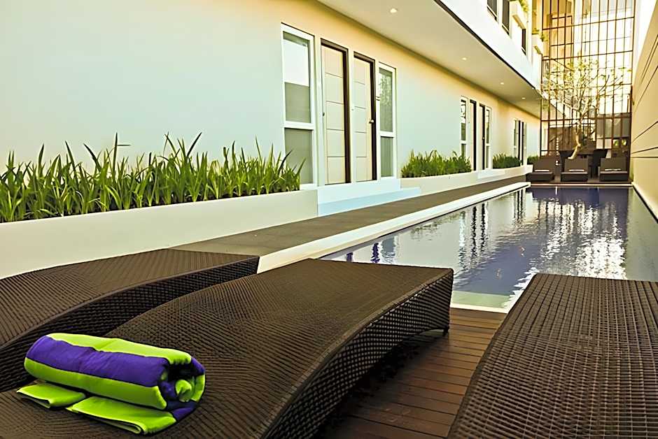 Eazy Suite Legian