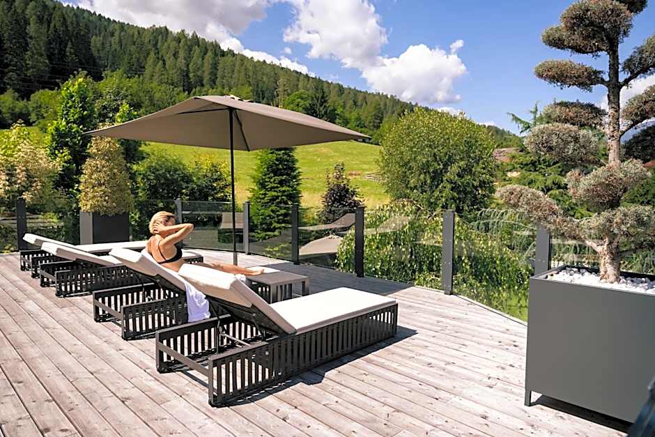 Tevini Dolomites Charming Hotel