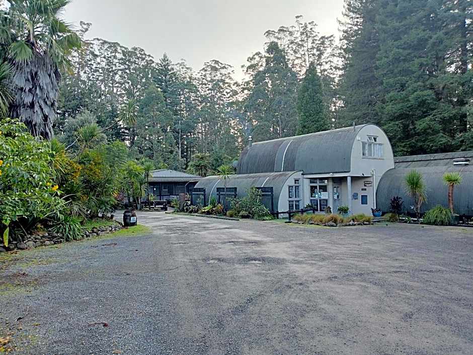 Woodlands Motel