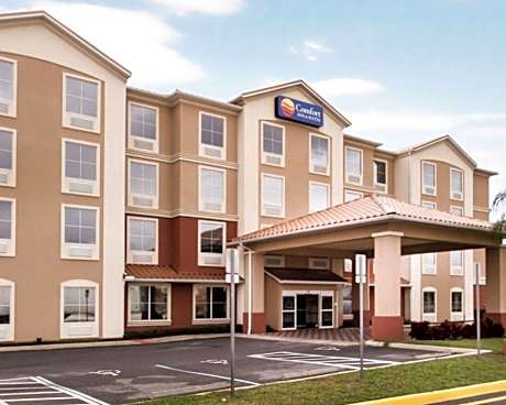 Comfort Inn & Suites Maingate South