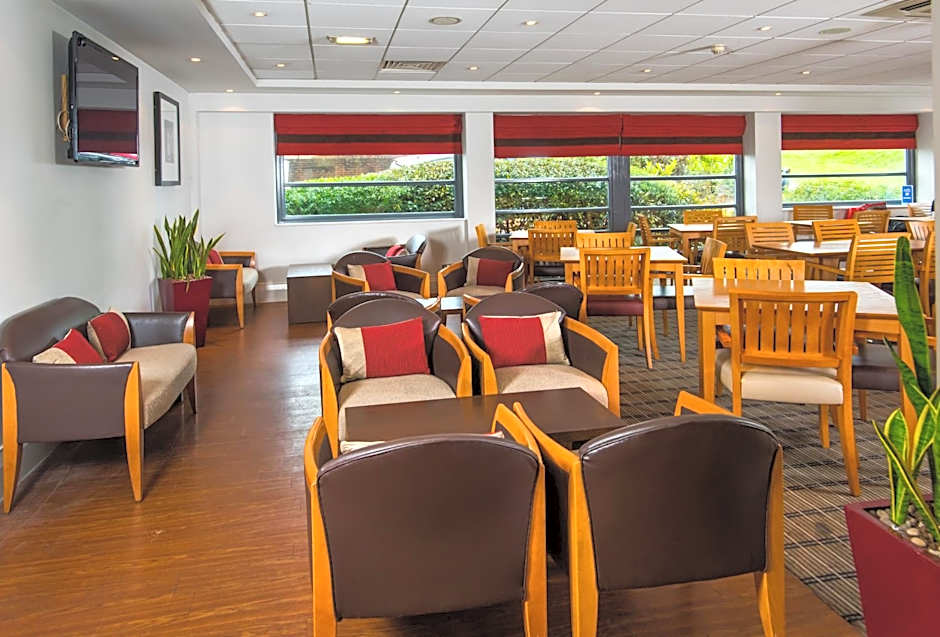 Holiday Inn Express Swansea East By IHG