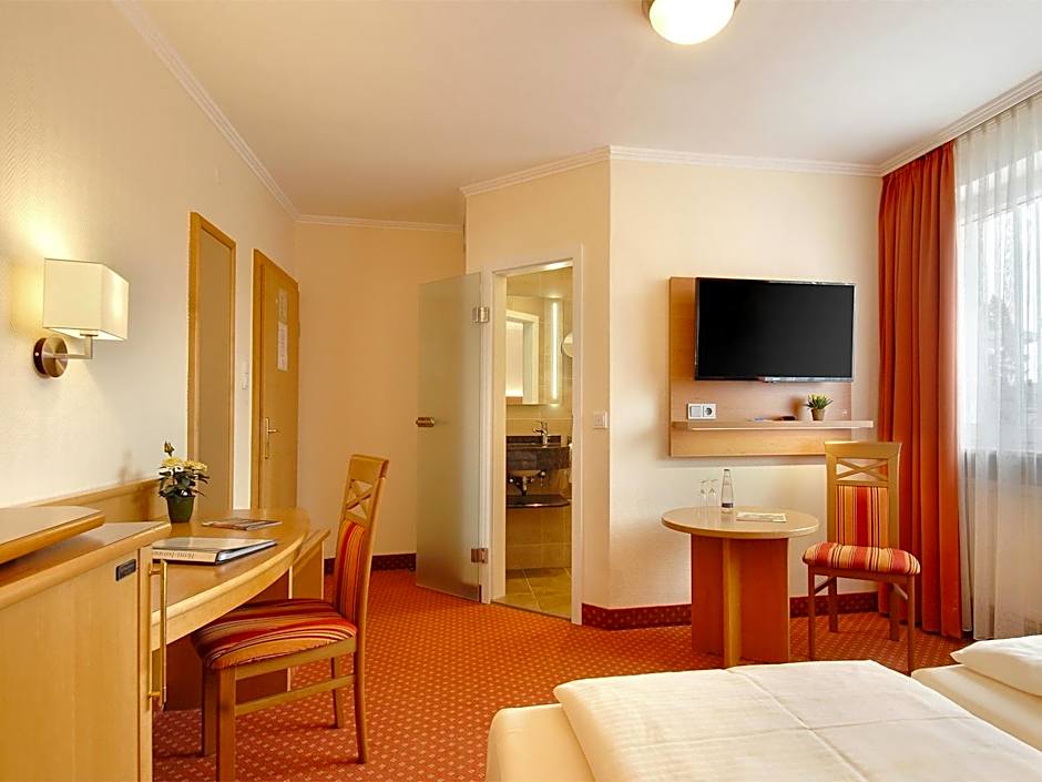 Hotel Kriemhild am Hirschgarten in Munich-Nymphenburg