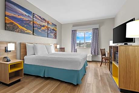 King Room - Accessible/Non-Smoking