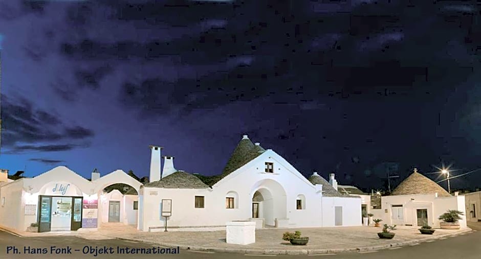 Corte Trullo Sovrano B&B