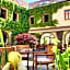 Hotel Octarna - Free On-site Parking