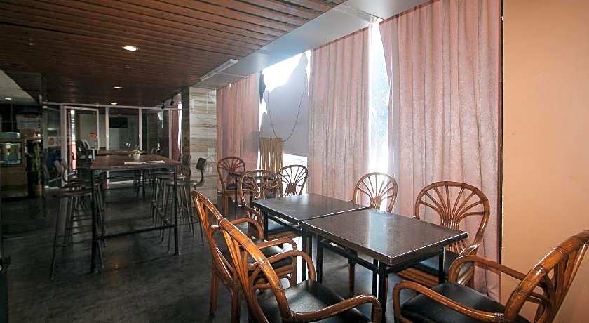 RedDoorz Plus near UV Mandaue Cebu